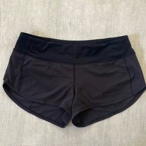 Lululemon Speed Up Low-Rise Run Short